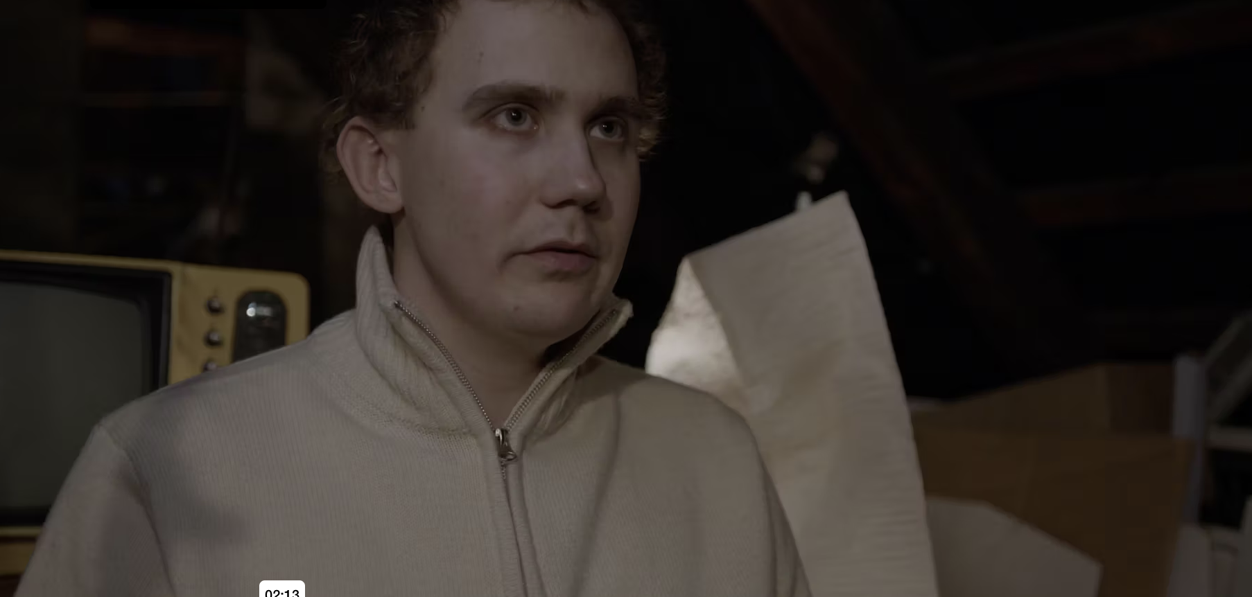 <h3>Stop kevin, du skræmmer hende</h3>